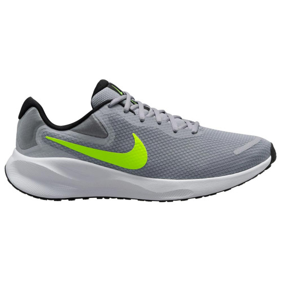 Nike Revolution 7